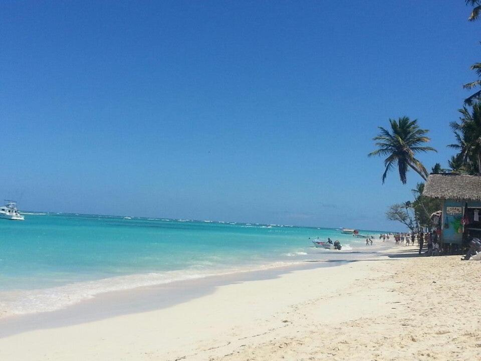 Chic Beachfront Apartment - Private Beach Access ปุนตากานา ภายนอก รูปภาพ