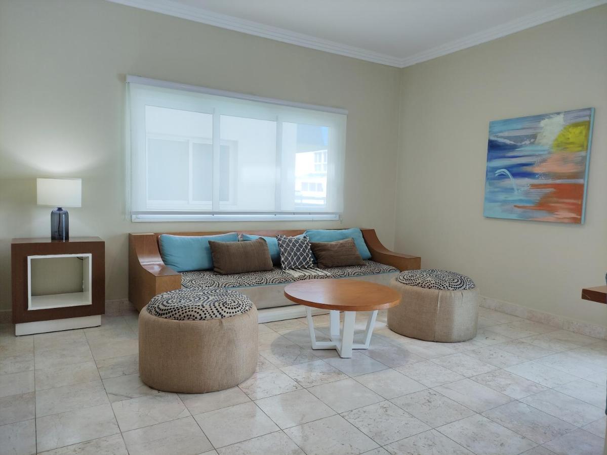 Chic Beachfront Apartment - Private Beach Access ปุนตากานา ภายนอก รูปภาพ